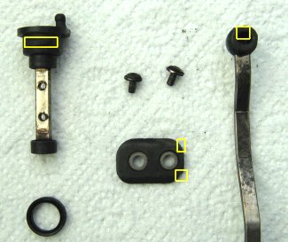 jednotlivý komponenty klapky-žlutě jsou znázorněný poškození opotřebováním