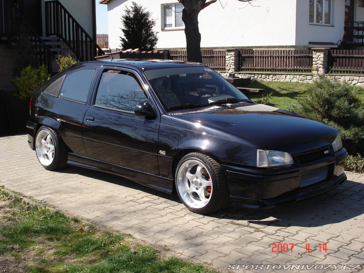 2-opel-gsi.jpg